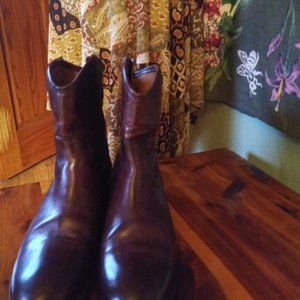 FRYE oxblood short boots